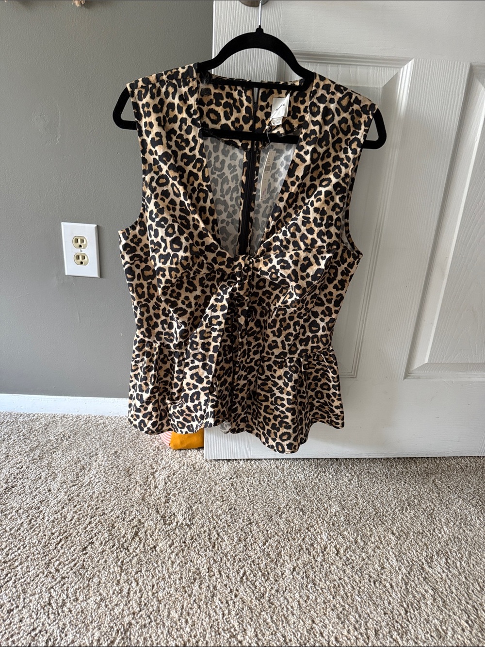 Adorable Anthropologie Maeve Leopard Print Sleeveless Peplum Top NWT ✨🐆
